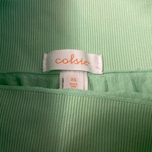 Green colsie biker shorts size: XS - Picture 4 of 4